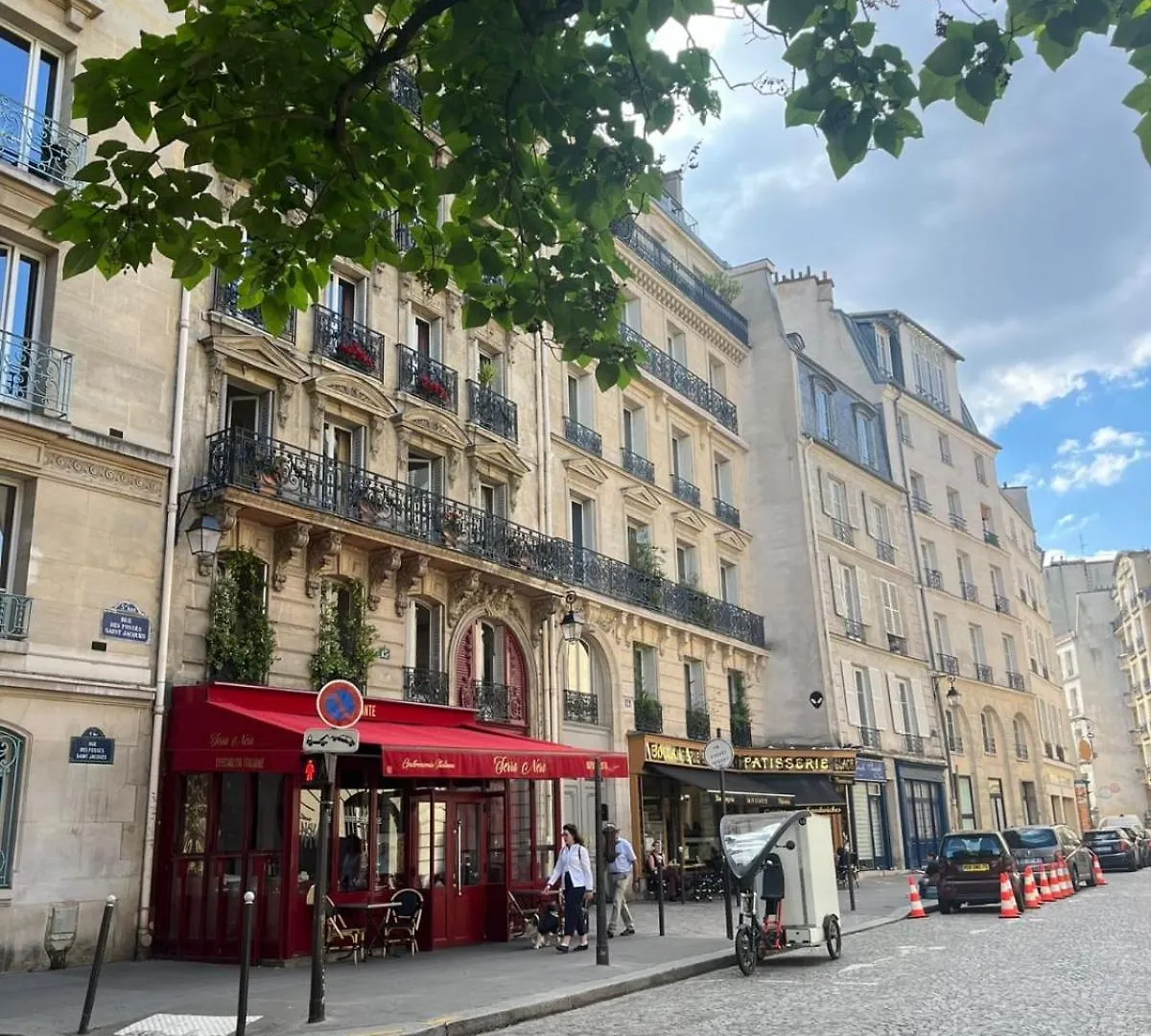 Nice Apartment Near The Pantheon Paris